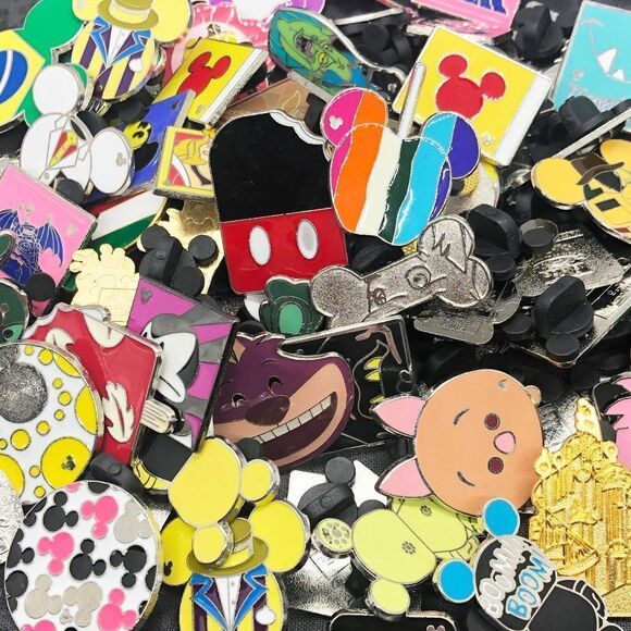 🔮 5/$25 5 Scrapper or Defective Disney Pins - Picture 2 of 7